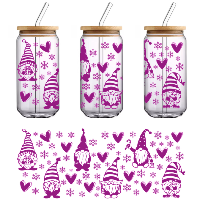 Una colección caprichosa de ilustraciones de gnomos morados rodeados de corazones y copos de nieve, perfectos para decoraciones festivas. Transferencias UV