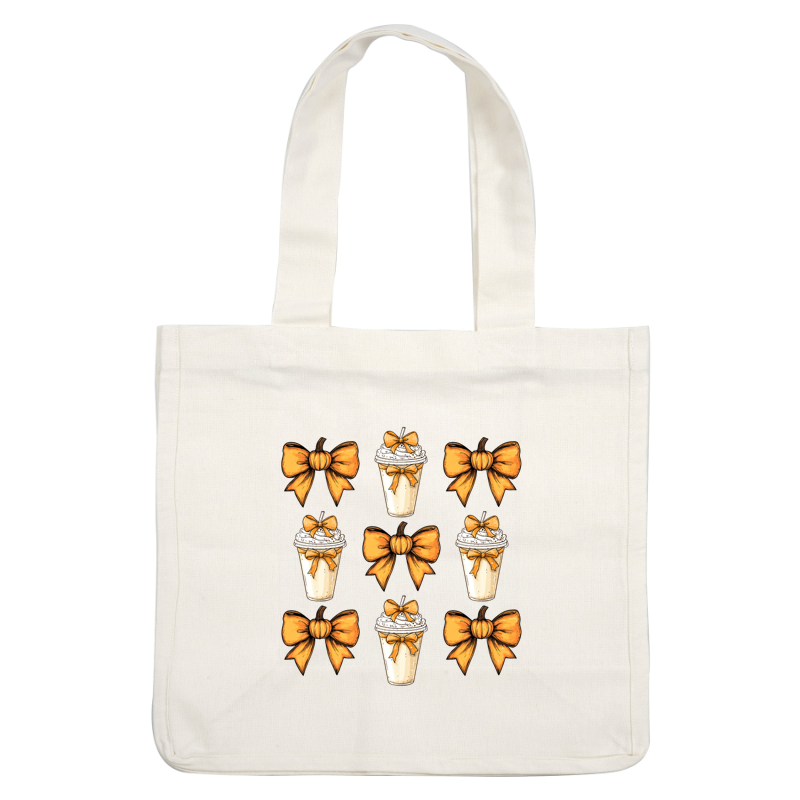 Un encantador arreglo de tazas de café con leche con especias de calabaza ilustradas, adornadas con lazos naranjas y lindos adornos de calabaza.