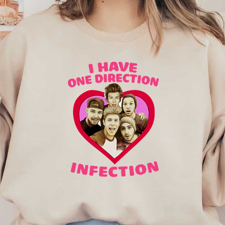 Un diseño divertido que muestra a cinco miembros de One Direction dentro de un corazón, con el texto "TENGO UNA INFECCIÓN DE ONE DIRECTION". Transferencias DTF