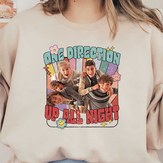 Gráfico alegre que presenta a la banda de chicos One Direction con el texto "Up All Night", celebrando su energía juvenil y amistad. Transferencias DTF