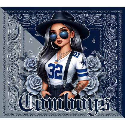 Una elegante ilustración de una mujer con una camiseta de los Cowboys, una gorra y gafas de sol sobre un fondo con estampado floral.