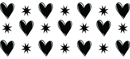 Un patrón divertido que presenta corazones alternados y formas de estrellas en un diseño negro minimalista, perfecto para una estética alegre. Transferencias UV