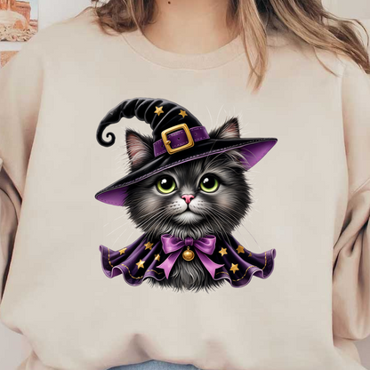 Un encantador gato negro con un sombrero y una capa de bruja violeta, adornado con estrellas y una campana dorada, ¡perfecto para Halloween!