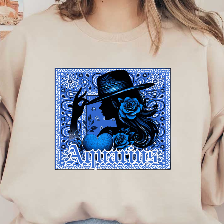 Un llamativo diseño azul que presenta la silueta de una mujer con sombrero, adornada con rosas y la palabra "Acuario".