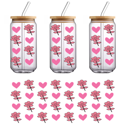 Un patrón divertido con corazones y flores rosas, perfecto para agregar un toque romántico a cualquier diseño. Transferencias UV