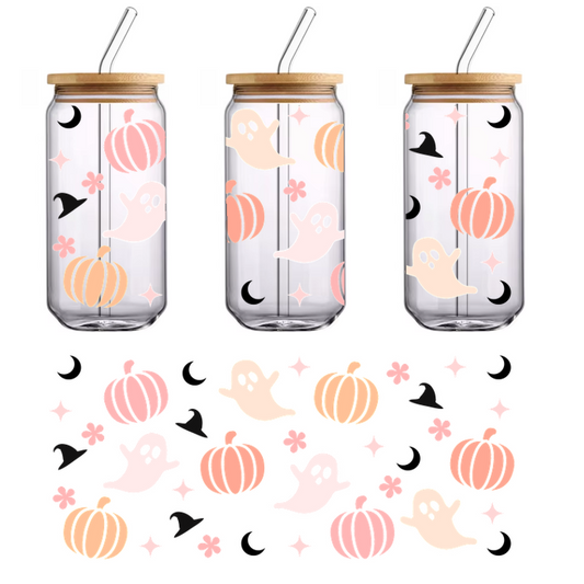 Encantadora ilustración de Halloween con fantasmas divertidos, calabazas coloridas y flores extravagantes en suaves tonos pastel. ¡Perfecta para la decoración festiva! Transferencias UV