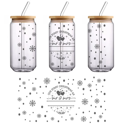 Ilustración minimalista de una nota musical con un contorno negro que simboliza el ritmo y la melodía en un diseño simple y elegante. Transferencias UV