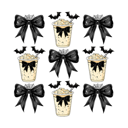 Un patrón divertido que presenta bebidas cremosas cubiertas con crema batida, adornadas con lazos negros y extravagantes diseños de murciélagos.