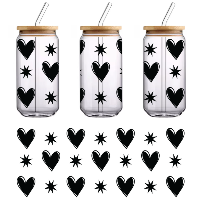 Un patrón divertido que presenta corazones alternados y formas de estrellas en un diseño negro minimalista, perfecto para una estética alegre. Transferencias UV