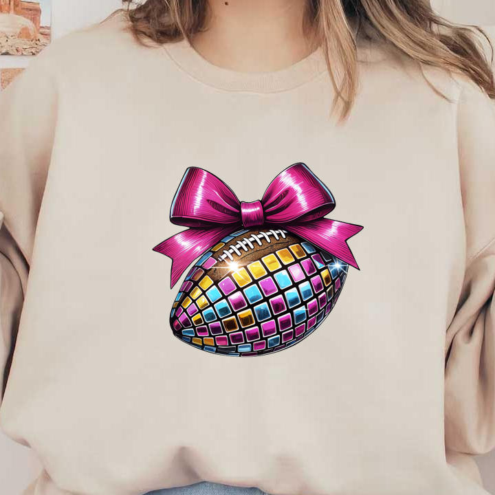 Un balón de fútbol vibrante y brillante, adornado con un gran lazo rosa y con patrones de mosaicos coloridos para una apariencia divertida y festiva.