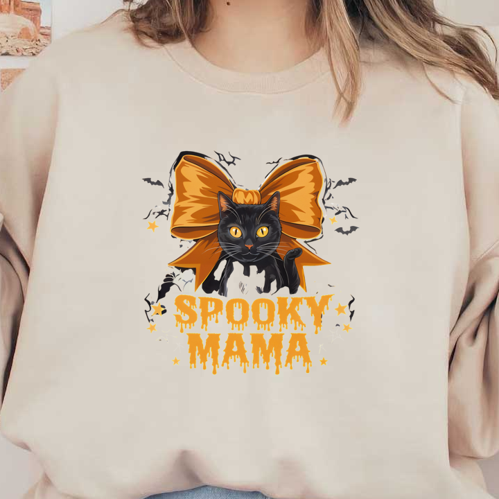 Un diseño divertido que presenta un gato negro con llamativos ojos amarillos, adornado con un gran lazo naranja y el texto "Spooky Mama".