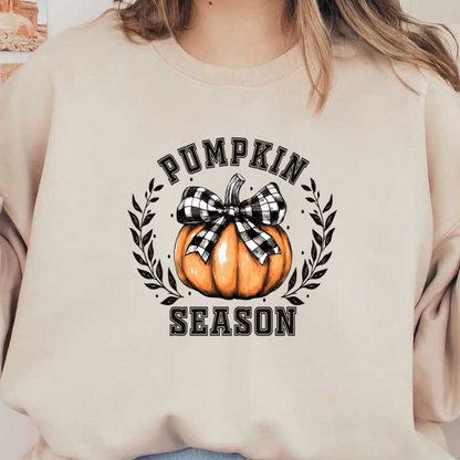 Celebre el espíritu otoñal con esta encantadora ilustración que presenta una calabaza adornada con un lazo a cuadros y las letras "Pumpkin Season".